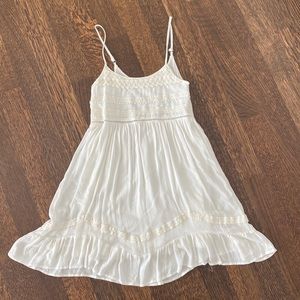 size XS/S white flowy summer dress